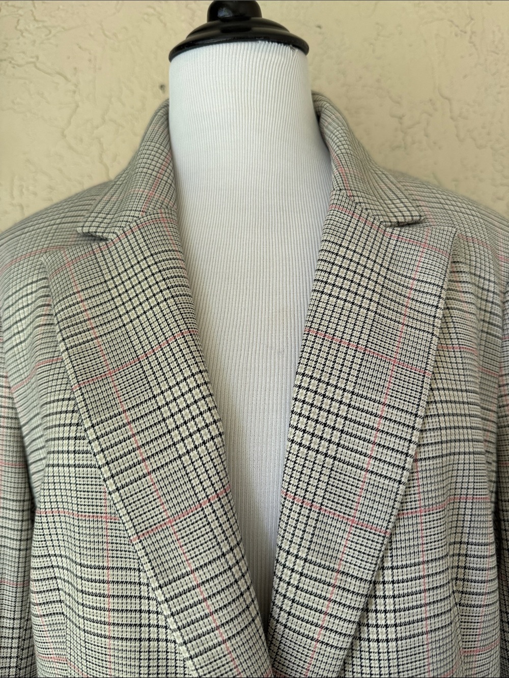 H&M Gray Plaid Blazer with Pink Windowpane Accent - Picture 3 of 8